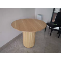 AsplundによるPalais Royal Table